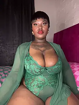 QUEEN_NOBUHLE_FEMDOM_777's live cam