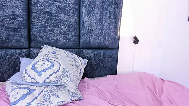 Live sex cam di In_the_heaven