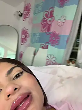 Irina_Velvett webcam