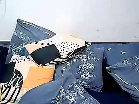 xxhottinybabe webcam