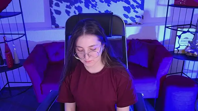 VirtuallVoyant live sex cam