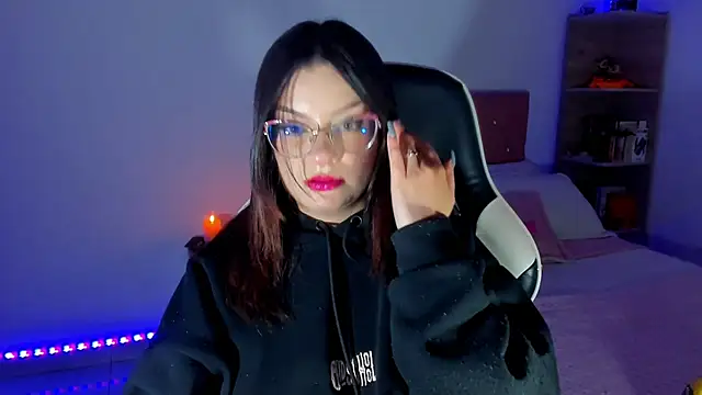 OphelianaRose33 webcam