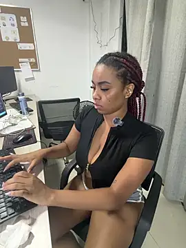 kloe_rousse01 - Kloe_rousse01's free webcam - UK Sex Cams