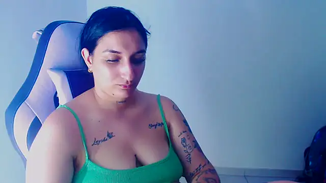 liz_dirty webcam