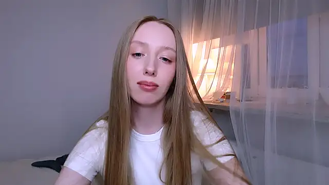 Luna_insniity webcam