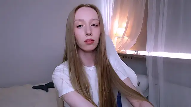 Luna_insniity webcam