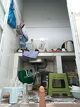 July-Asian Stripchat cam model