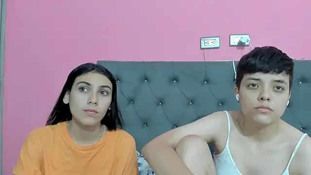 ariloe_quintero - Ariloe_quintero's free webcam - UK Sex Cams