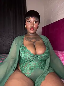 QUEEN_NOBUHLE_FEMDOM_777