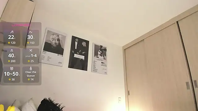 hollyprincess_2 - Hollyprincess_2's free webcam - UK Sex Cams