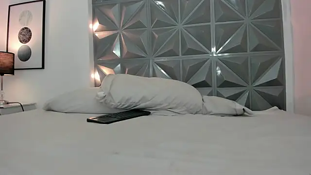 pretty_ariiel webcam