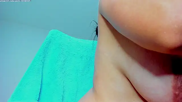 monica_little23 webcam