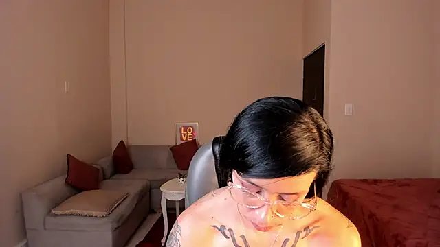 Kristen_Garner webcam