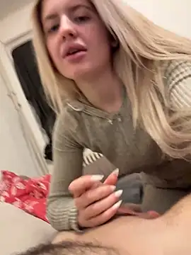 Holly-Glamour webcam