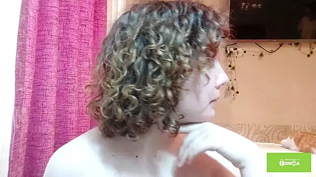 OlivaArashiro webcam