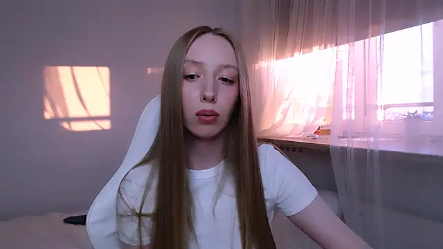 Luna_insniity webcam