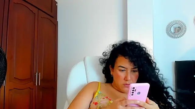 kathyajhonss webcam