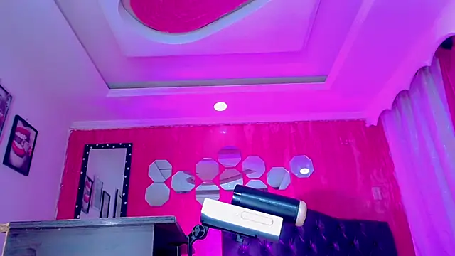 TiffanyMackensyy webcam