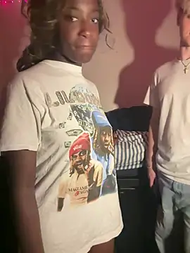 CookiesNcreaming webcam