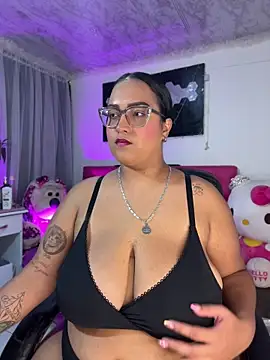 Teffy__xxx webcam