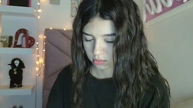 eva_sin18 live sex cam