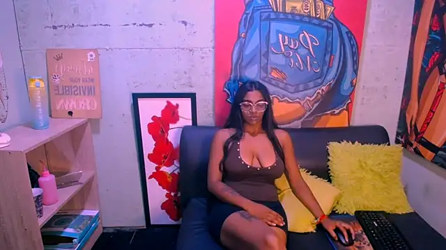 Indianzaraxxx webcam