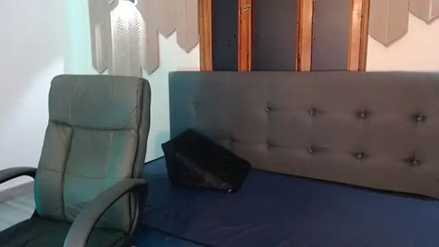 mia_coral1 - Mia_coral1's free webcam - UK Sex Cams