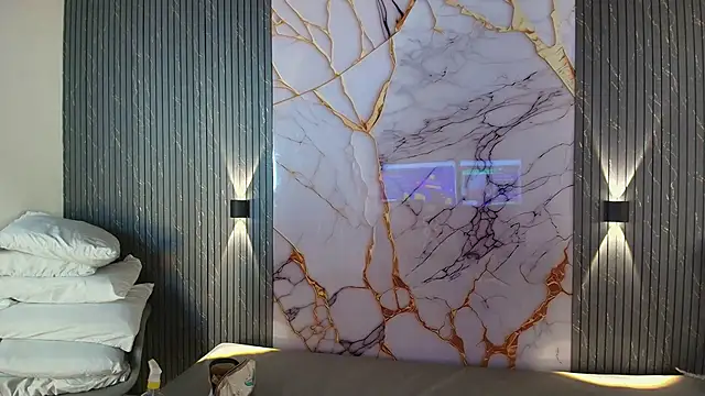 big_tits_in_your_face webcam