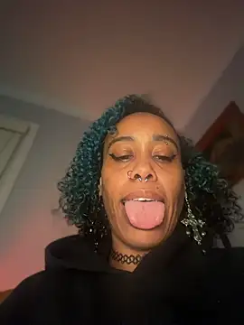 Lunalovesyou8 webcam