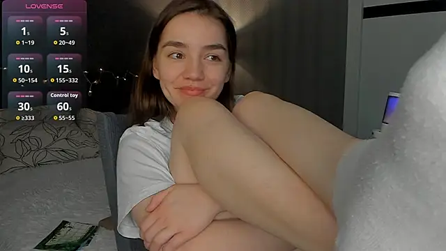 sweete_chantal - Sweete_chantal's free webcam - UK Sex Cams