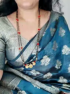Hot_Sexy_Niharika