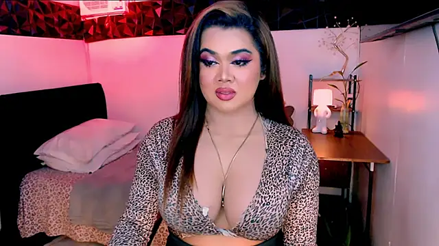 asiankatyhuge webcam