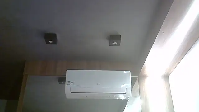 skinnykitten - SkinnyKitten's free webcam - UK Sex Cams