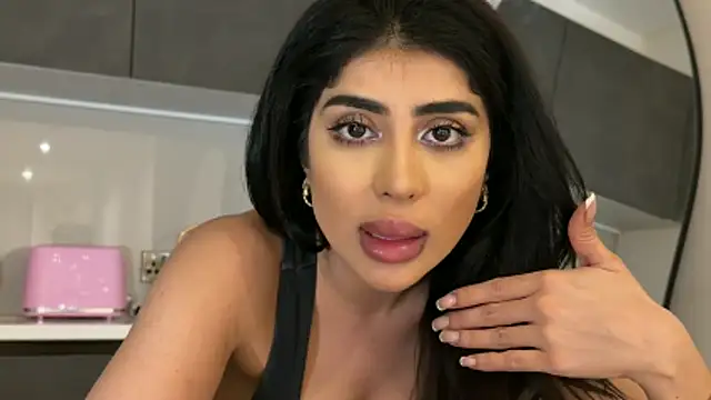 arabicbarbie - ArabicBarbie's free webcam - UK Sex Cams