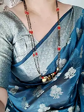 Webcam Model (Hot_Sexy_Niharika)  is live.Free join now!