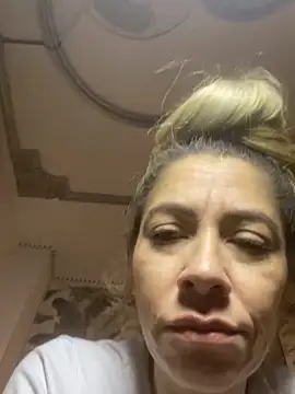 viktoria_davis_ webcam