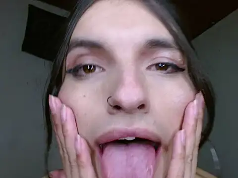 Scarlett_crastrawberry webcam