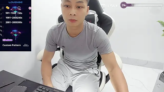 Naughty___asian webcam