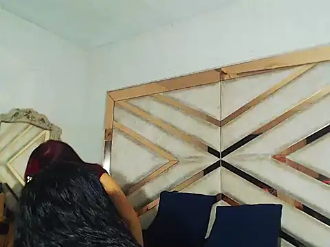 Luna_and_Rose webcam