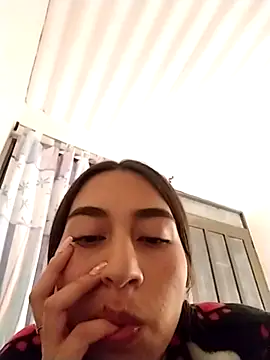 Sexy_sara_outdoorss webcam