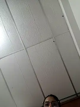 sofythom1 - Sofythom1's free webcam - UK Sex Cams