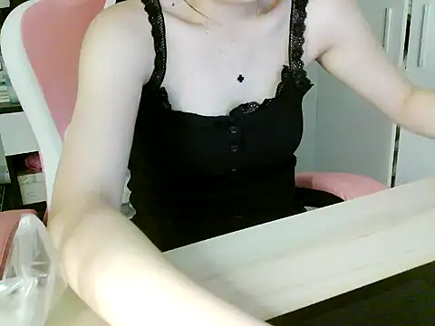 lucienguyen - Lucienguyen's free webcam - UK Sex Cams