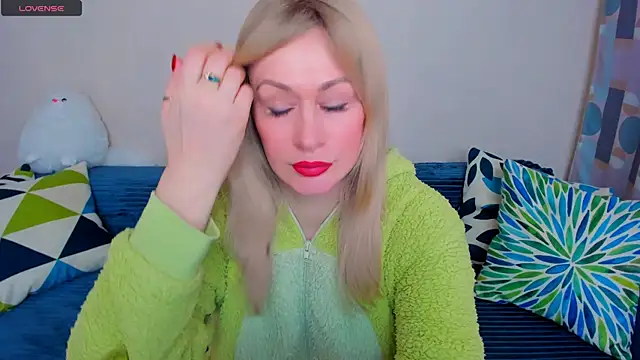 ellenmoore - EllenMoore's free webcam - UK Sex Cams