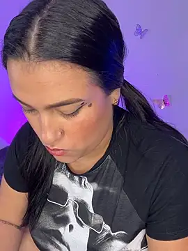 veronica__olsonn webcam