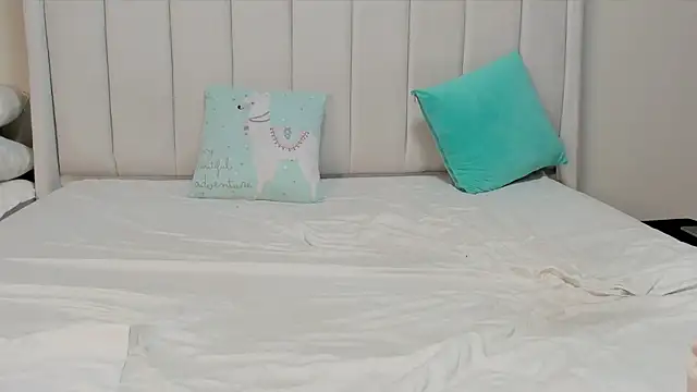 _heavenlysent - _heavenlysent's free webcam - UK Sex Cams