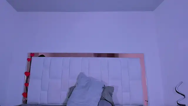 AliciaWhite_nt webcam