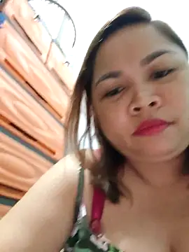 Sweetlorie_83 webcam