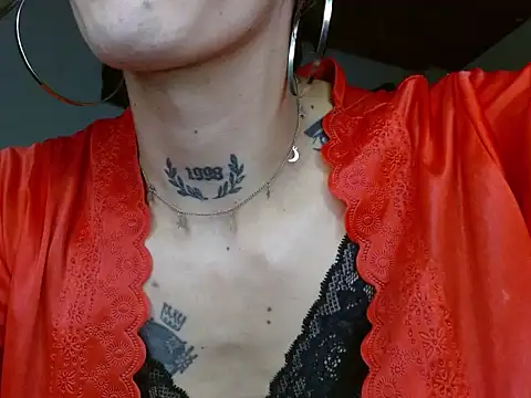 Scarlett_crastrawberry webcam