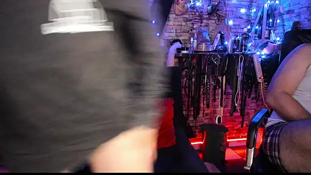 Liltildeman_moon webcam