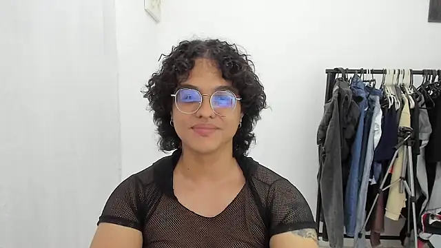 Diane_blossom webcam